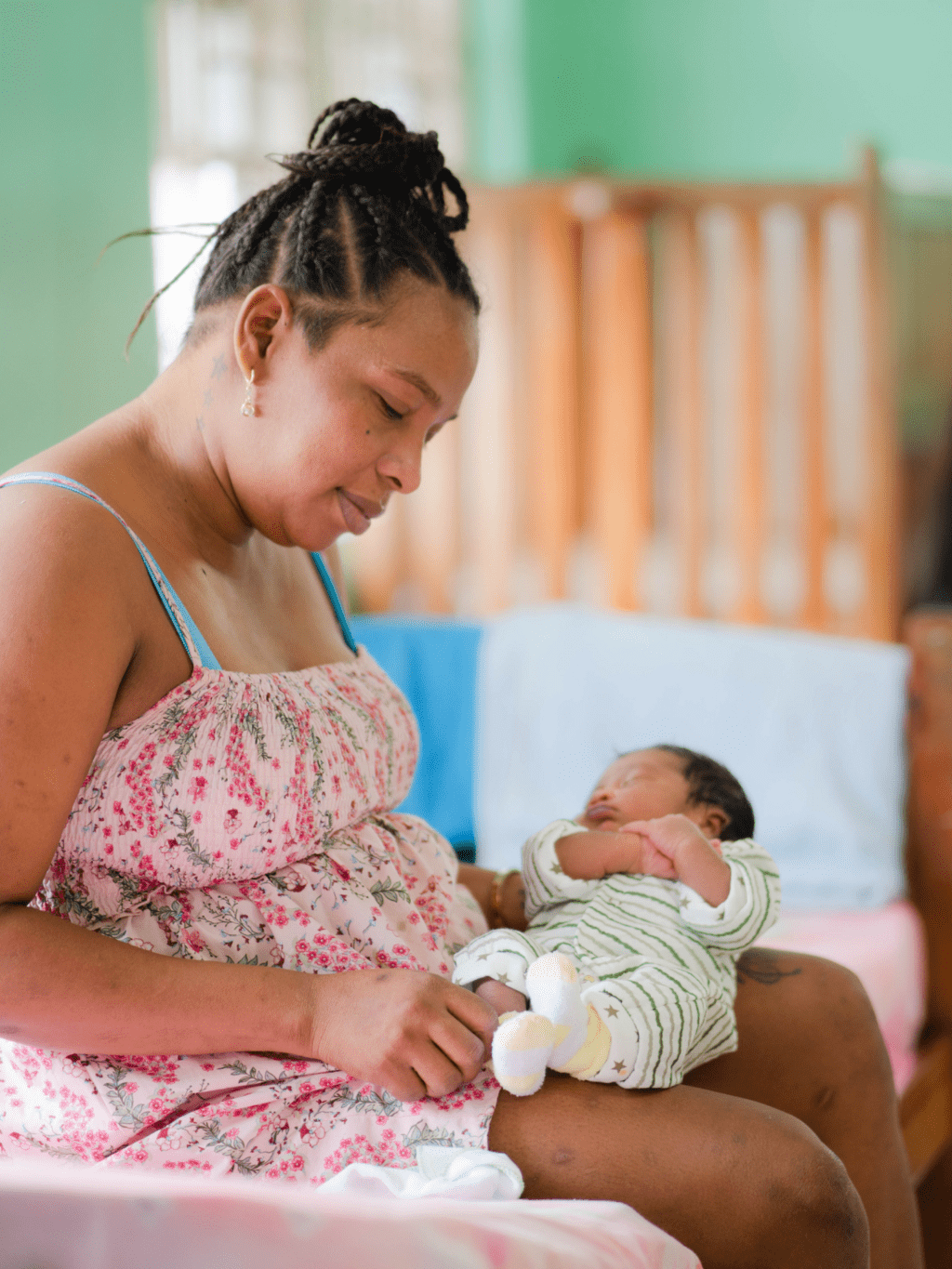 Image representing the IDB Cares initiative promoting investment in the care economy in Latin America and the Caribbean