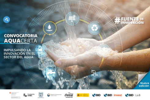 hands bathing in water- Aquacerta es- Inter American Development Bank - IDB